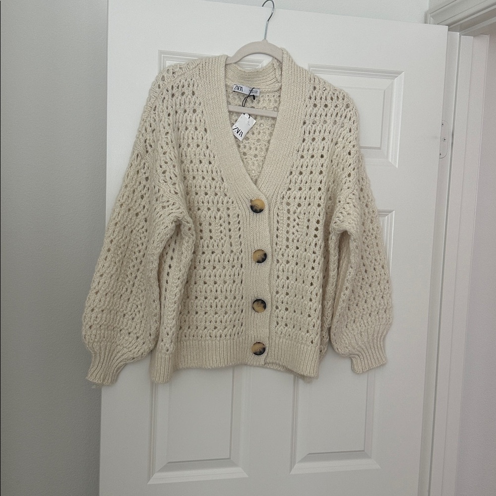 Zara Beige Knit Cardigan with Button Accents.Size M NWT